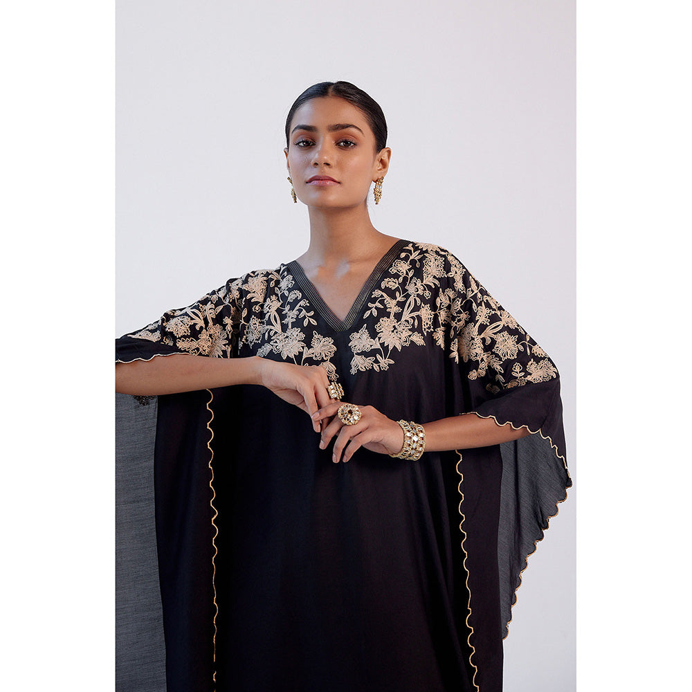 Devnaagri Black Embroidered Kaftan (Set of 2)