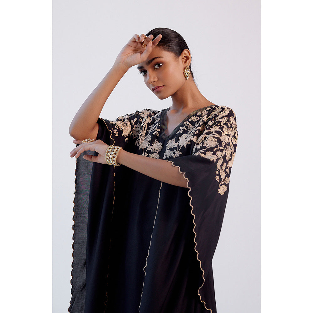 Devnaagri Black Embroidered Kaftan (Set of 2)