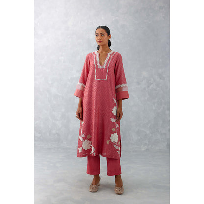 Devnaagri Rose Pink Embroidered Chanderi Kurta (Set of 3)