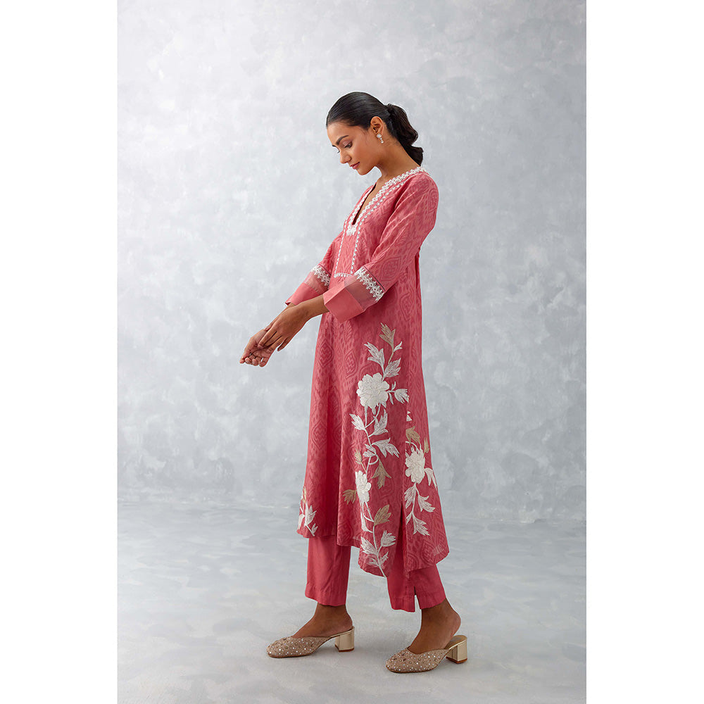 Devnaagri Rose Pink Embroidered Chanderi Kurta (Set of 3)