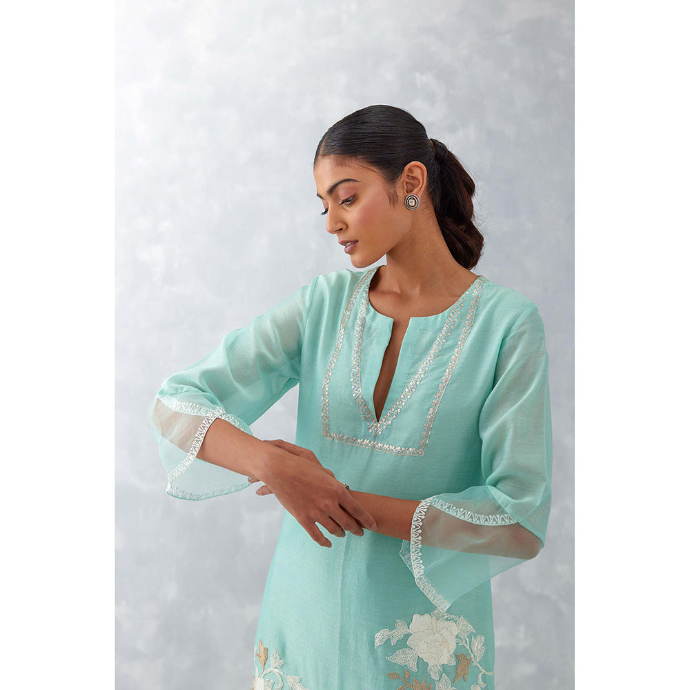 Devnaagri Aqua Blue Embroidered Chanderi Kurta (Set of 3)