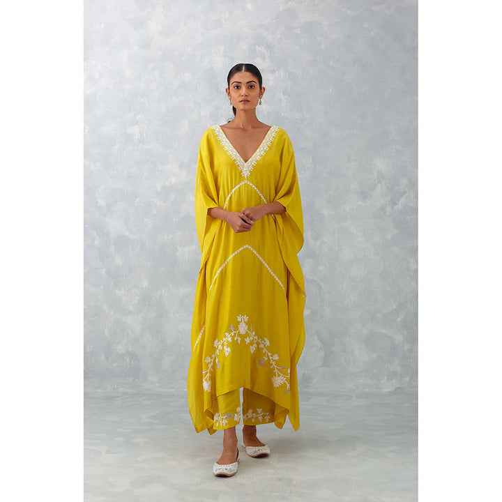 Devnaagri Yellow Embroidered Muslin Kaftan (Set of 2)