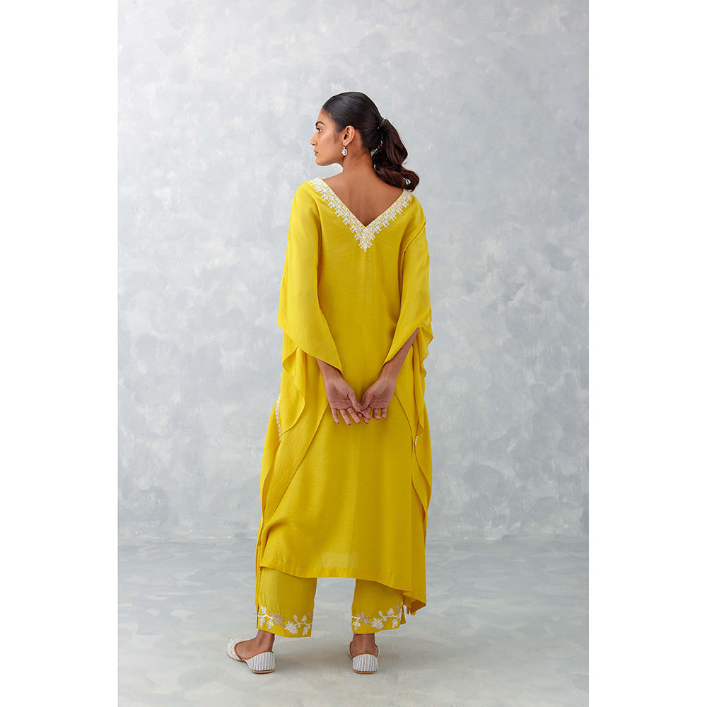 Devnaagri Yellow Embroidered Muslin Kaftan (Set of 2)