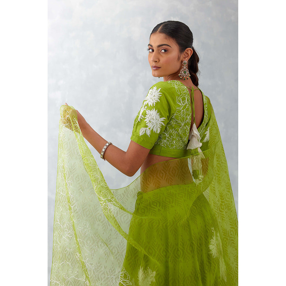 Devnaagri Green Floral Embroidered Silk Lehenga (Set of 3)