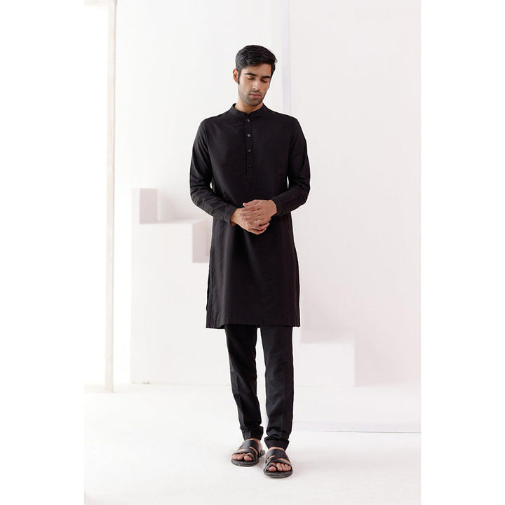 Devnaagri Black Kurta with Pin Tucks Bundi (Set of 4)