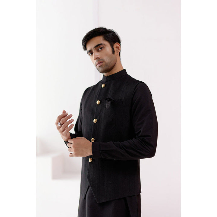 Devnaagri Black Kurta with Pin Tucks Bundi (Set of 4)