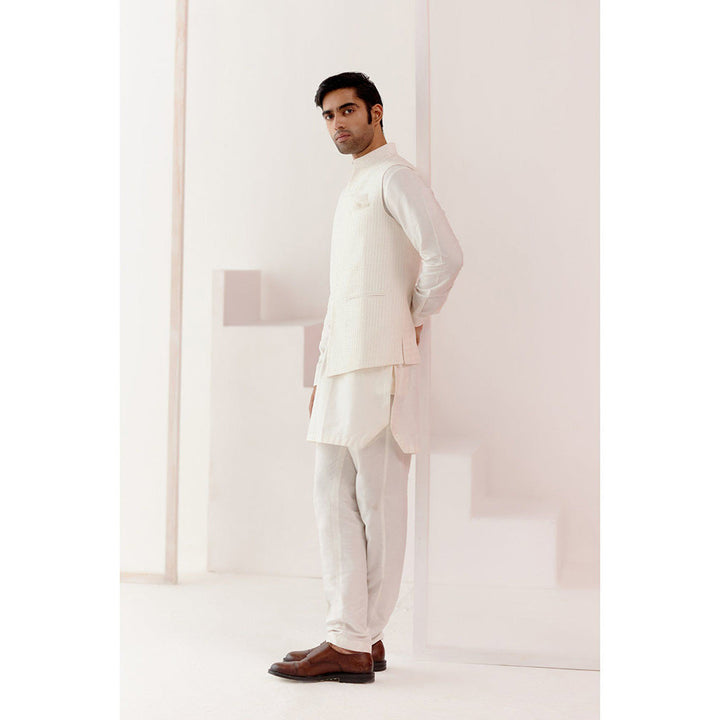 Devnaagri Ivory Kurta with Pin Tucks Bundi (Set of 4)