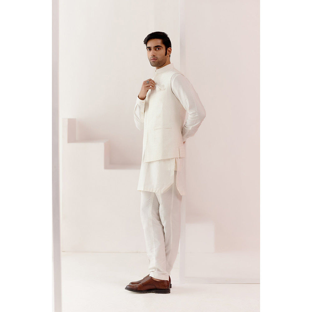 Devnaagri Ivory Kurta with Pin Tucks Bundi (Set of 4)