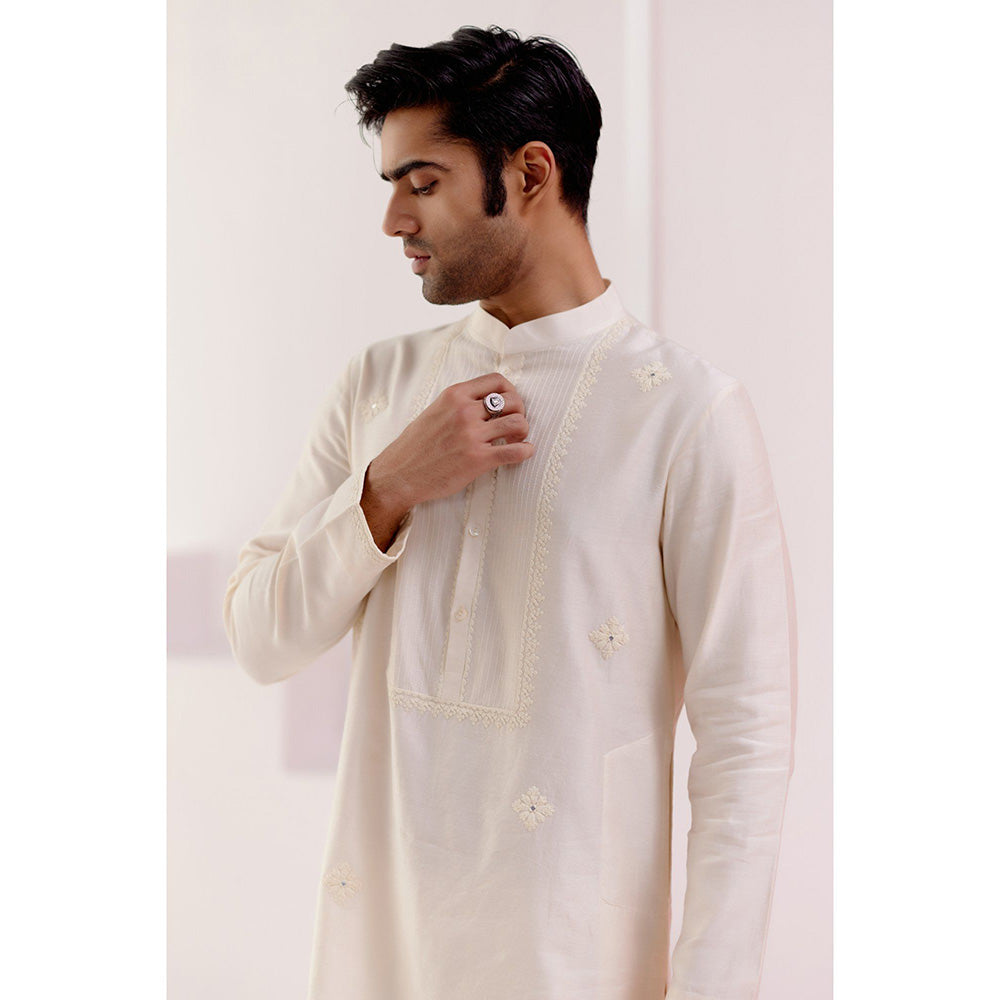 Devnaagri Ivory Self Embroidered Chanderi Kurta (Set of 2)