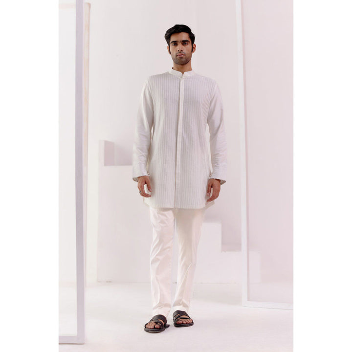 Devnaagri Ivory Embroidered Chanderi Kurta (Set of 2)