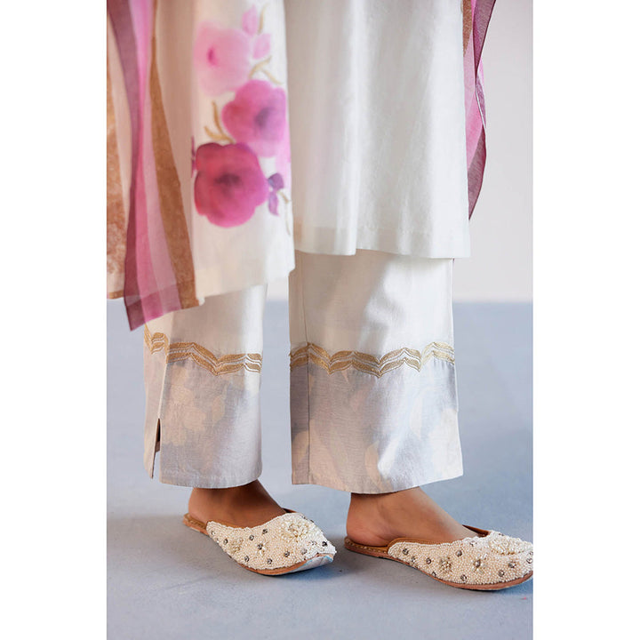 Devnaagri White And Pink Silk Hand Painted Embroidered Kaftan with Pant and Slip (Set of 3)