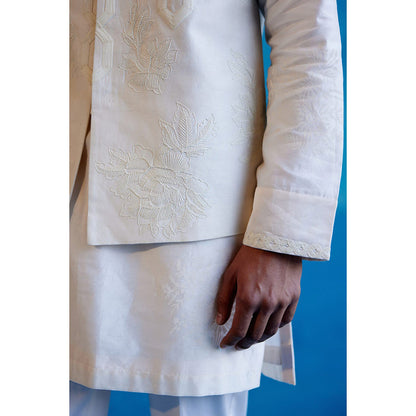 Devnaagri Ivory Kurta With Pant And Bundi jacket (Set of 3)