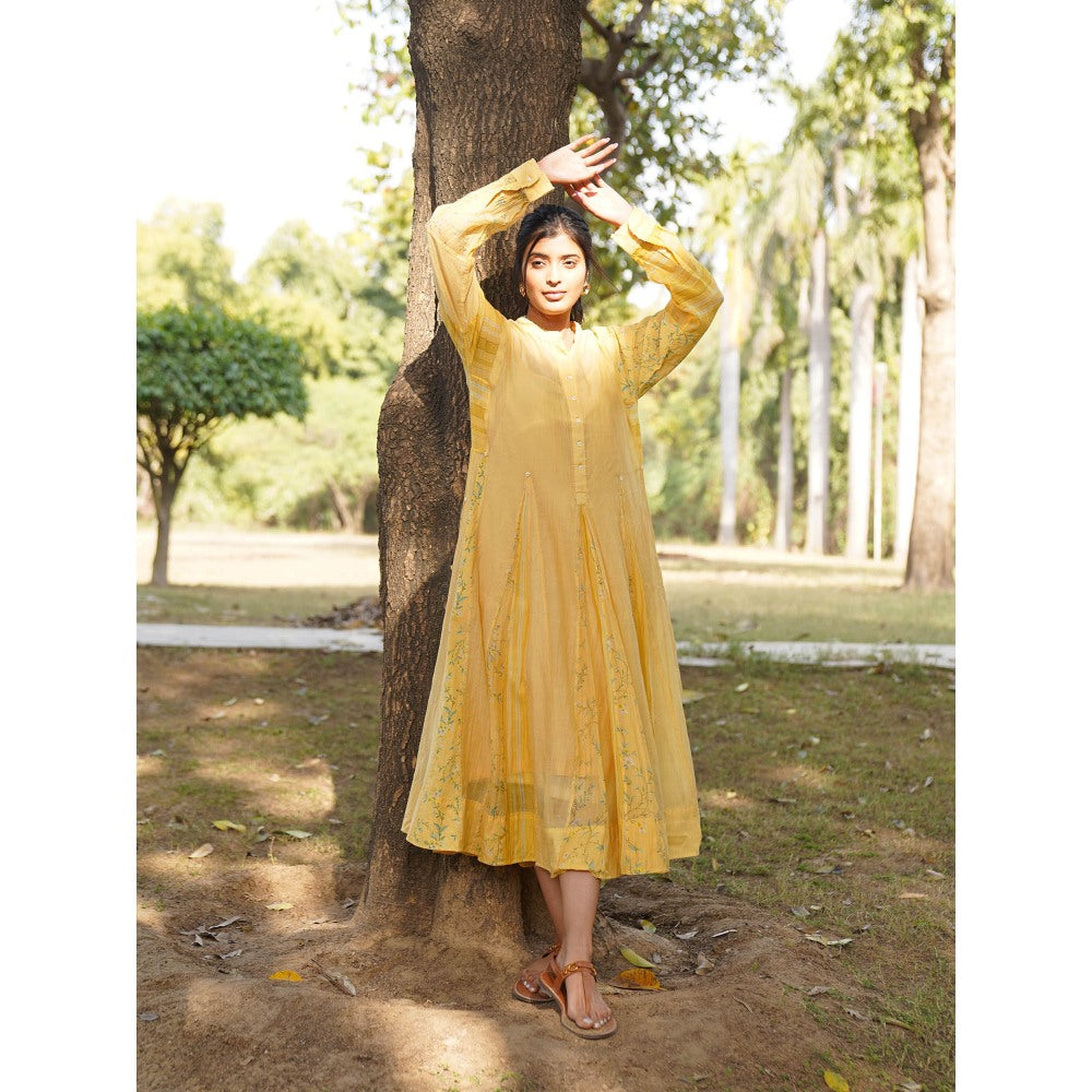 Dhaari by Deepika Handwoven Silk Dress with Hand Painted & Kantha Embroidery with Knots