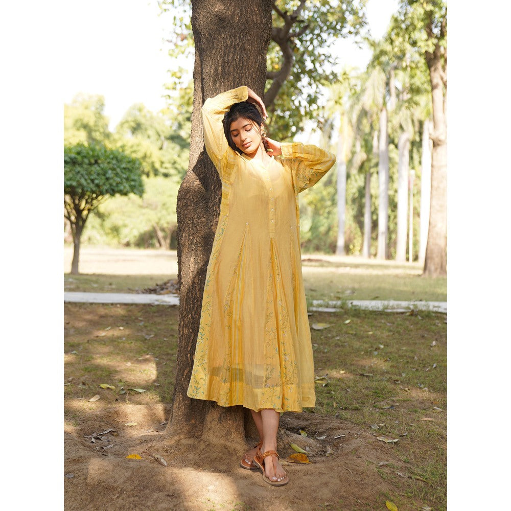 Dhaari by Deepika Handwoven Silk Dress with Hand Painted & Kantha Embroidery with Knots