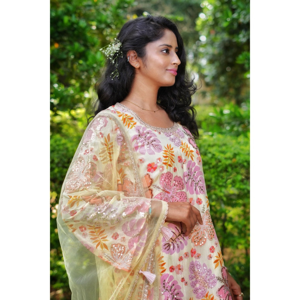 DIVYA SAMAL Pink Noor Embellished Kurta and Pant with Dupatta