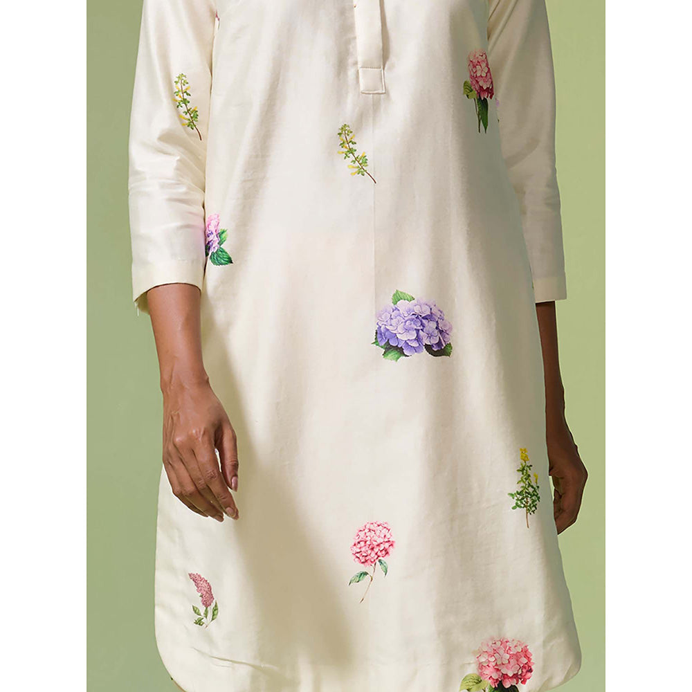 Dressfolk Ivory Floral Chanderi Fabric Kurta with Pant (Set of 2)