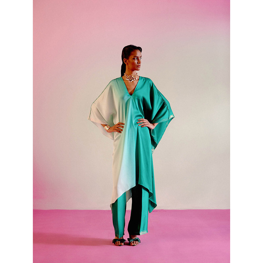 DRISHTI CHHABRAA Emerald Green Ombre Kaftan (Set of 2)