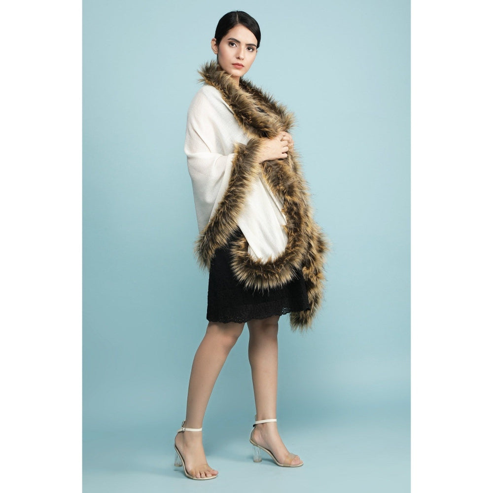 Dusala India Pashmina Off White Solid Fur Border Stole