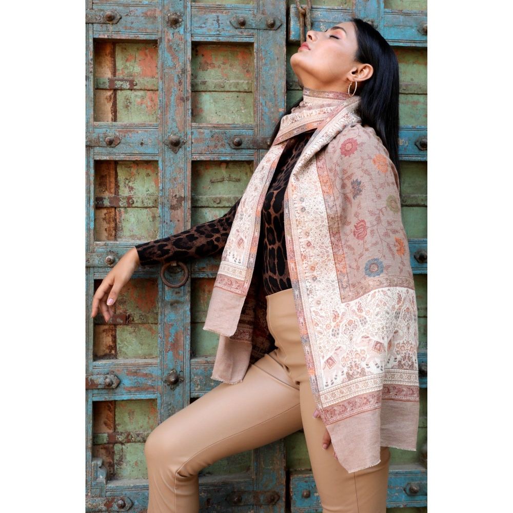 Dusala India Handwoven Cashmere Fine Wool Contrast Zari Stole