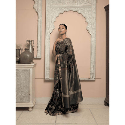 Dusala India Women Mukta Kesha Grey Floral Handloom Saree with Unstitched Blouse