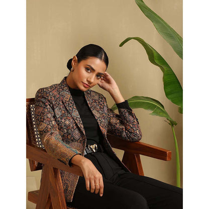 Dusala India Raji Fine Wool Silk Full Black Blazer