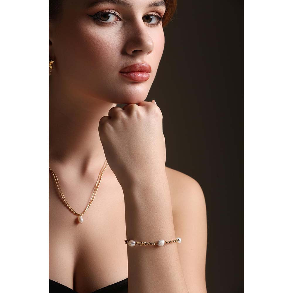 Dusala India White Everyday Glam Bracelet