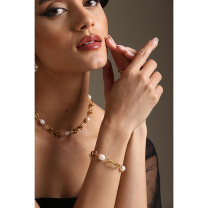 Dusala India White Everyday Elegance Bracelet