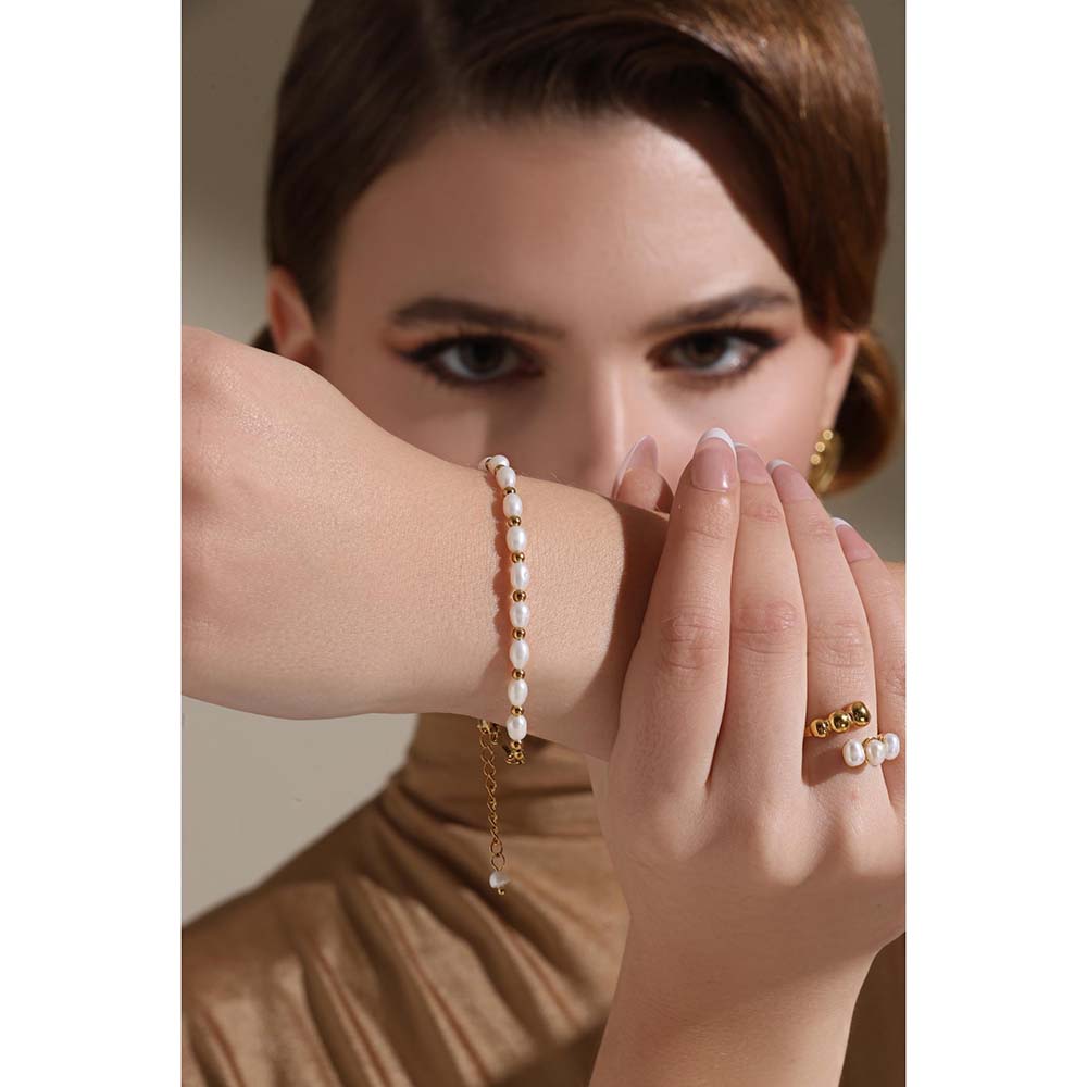Dusala India White Daily Bracelet