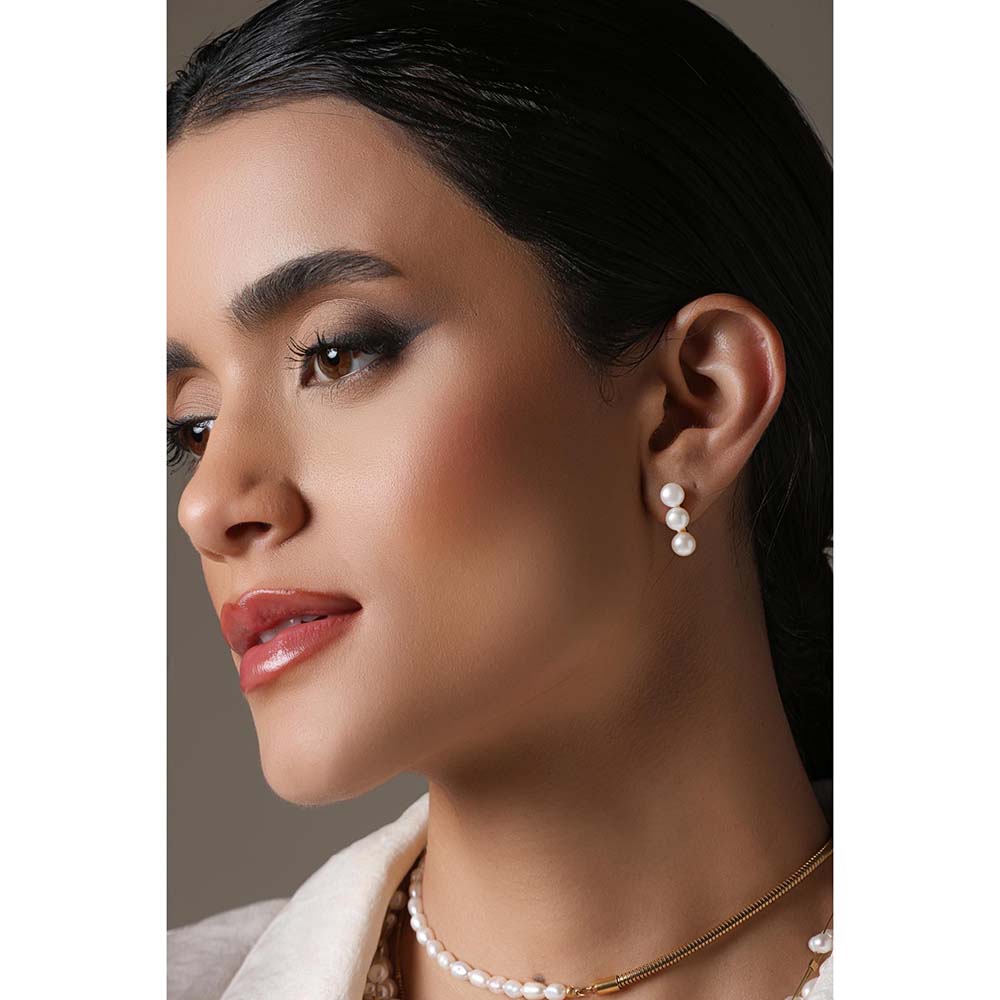Dusala India White Chic Earrings