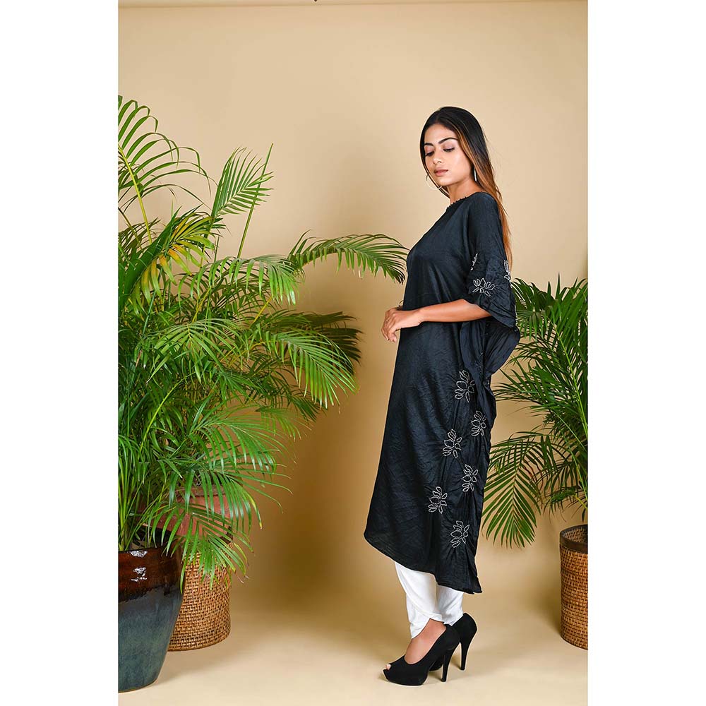 Dyelogue Lotus Kaftan