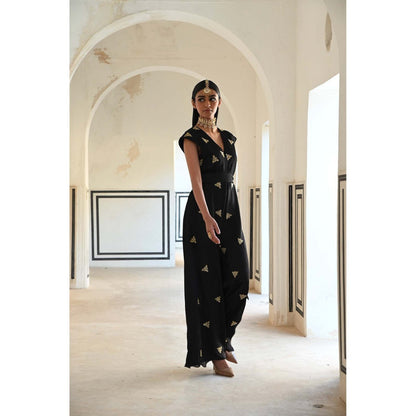 Ease Clothing Black Big Butti Embroidered Loose Jumpsuit with Belt (Set of 2)