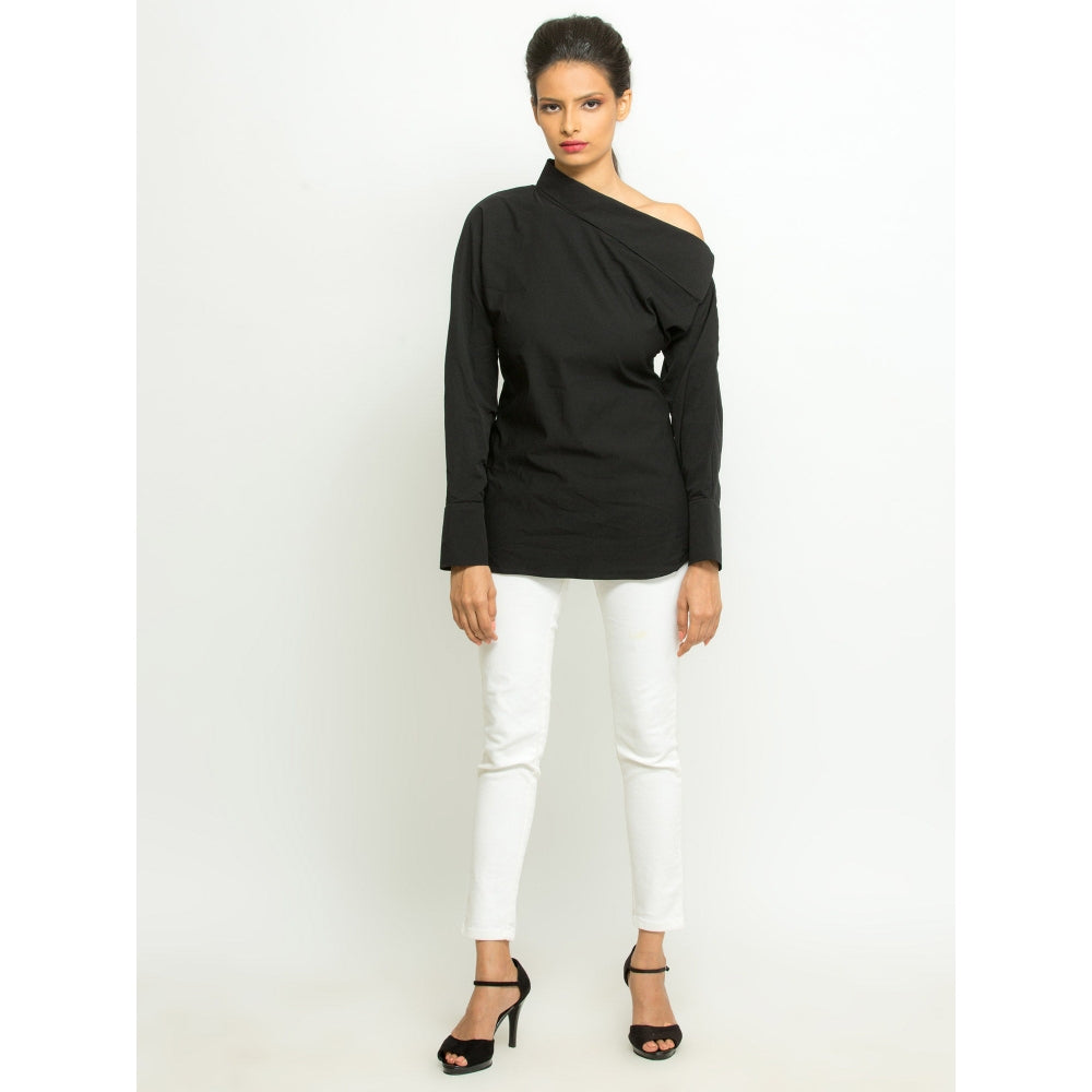 Echke Off Shoulder Shirt