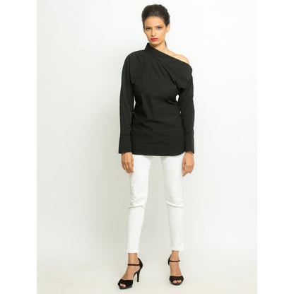 Echke Off Shoulder Shirt
