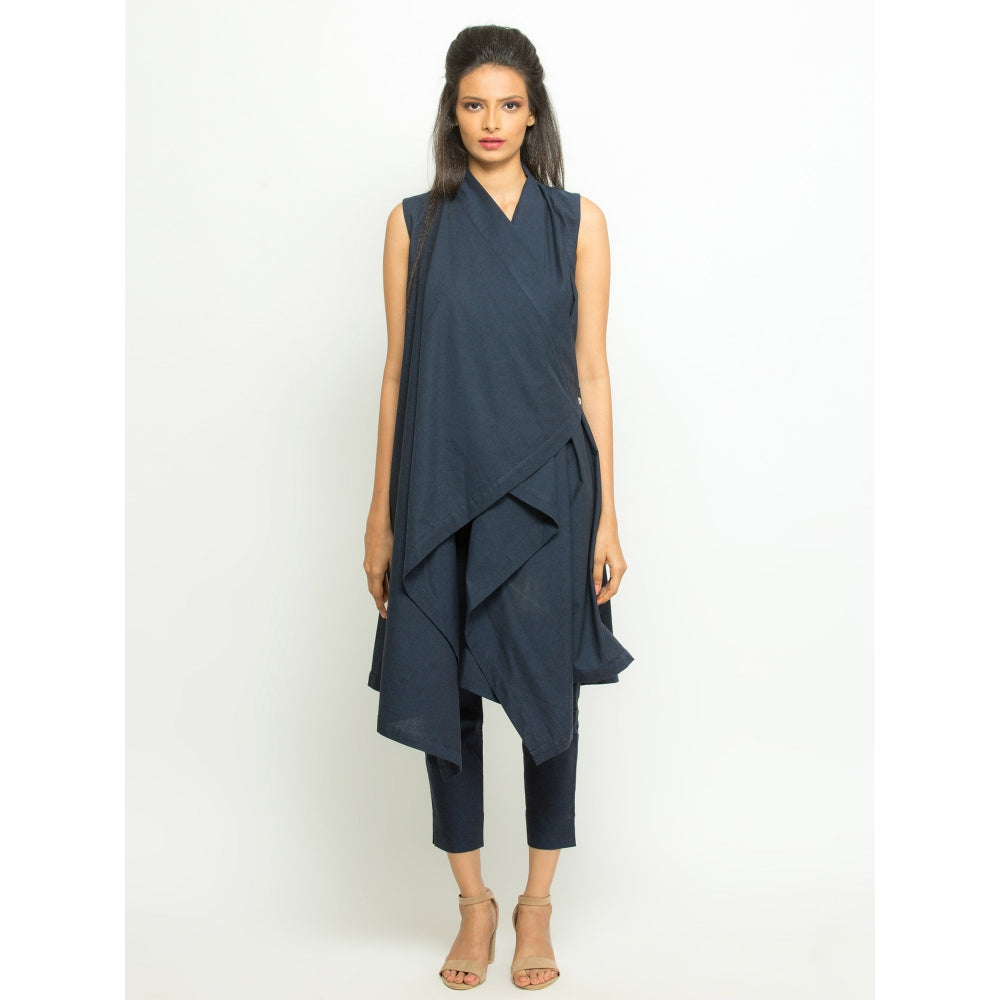 Echke Sleeveless Co-Ord (Set of 2)