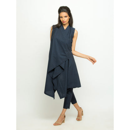 Echke Sleeveless Co-Ord (Set of 2)