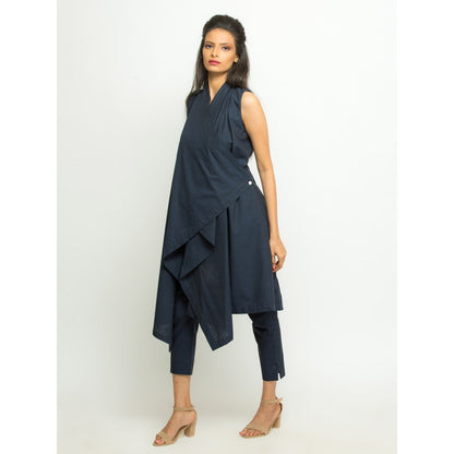 Echke Sleeveless Co-Ord (Set of 2)