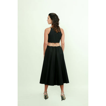 Echke Flared Dress With Ring Feature