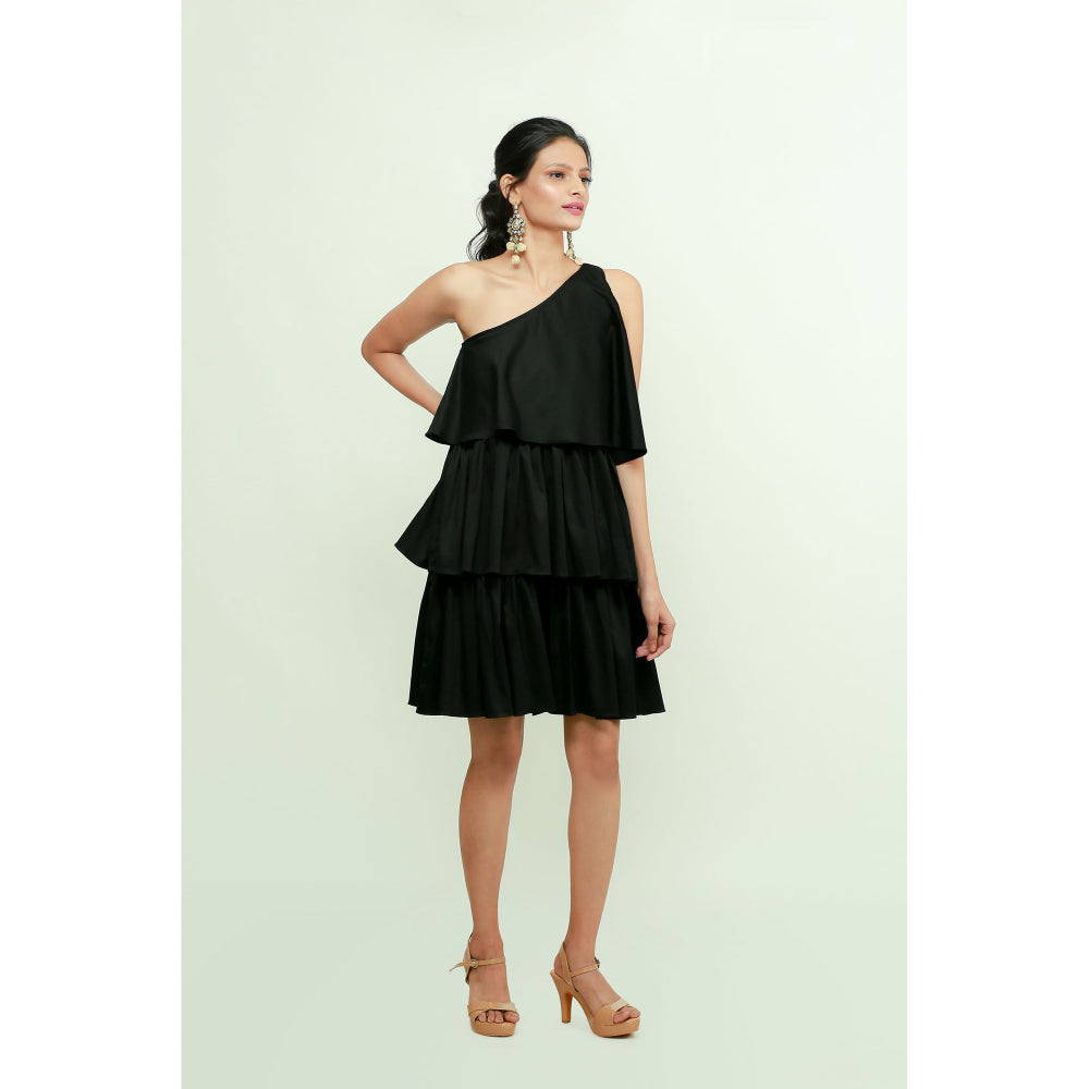 Echke One Shoulder Tiered Dress