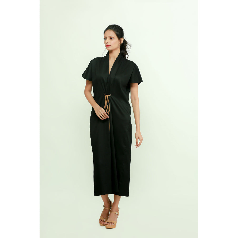 Echke Long Dress With Waist Tie-Up