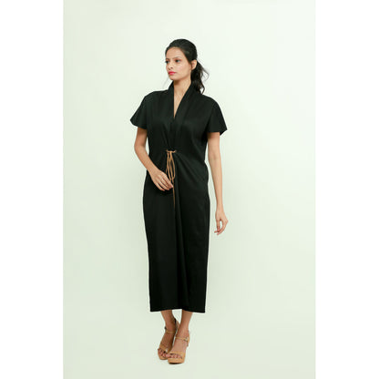 Echke Long Dress With Waist Tie-Up