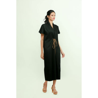Echke Long Dress With Waist Tie-Up
