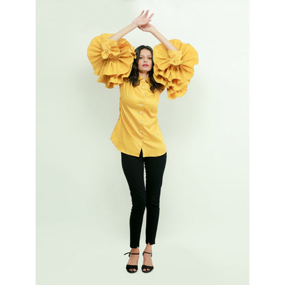 Echke Shirt With Rouged Sleeves