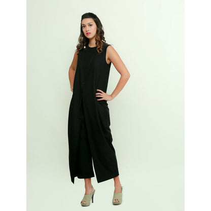 Echke Jumpsuit With Center Closure And Tie-Up
