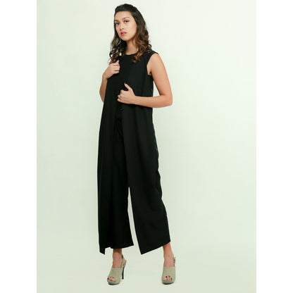 Echke Jumpsuit With Center Closure And Tie-Up