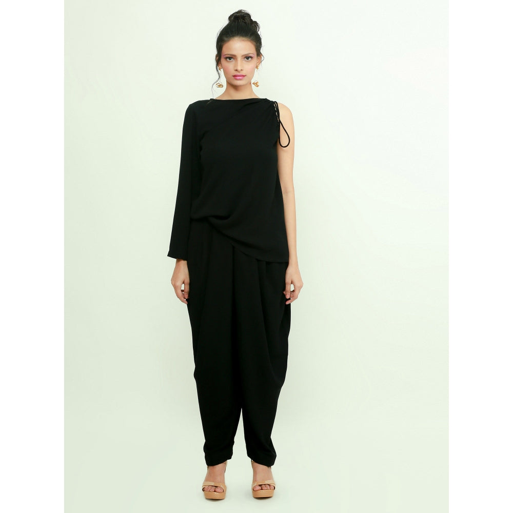 Echke One Shoulder Top With Dhoti Pants Set (Set of 2)