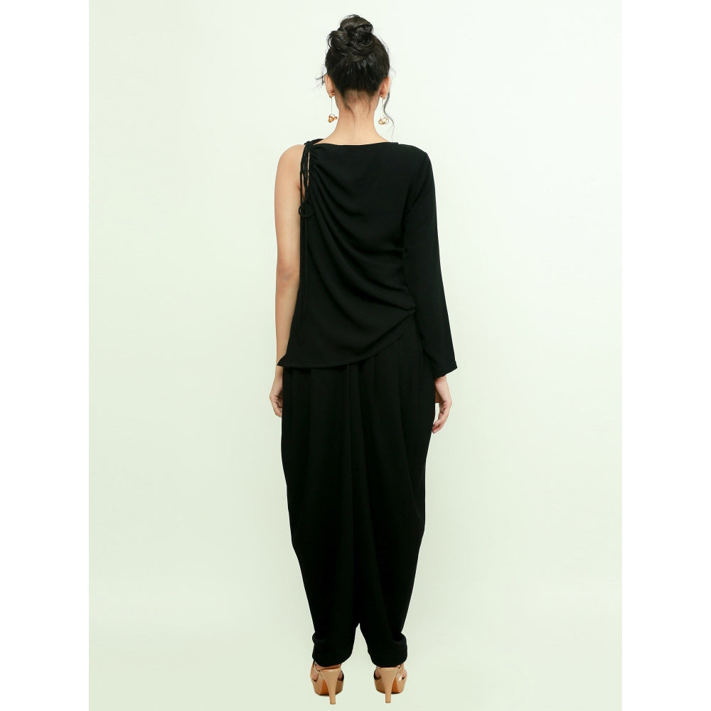 Echke One Shoulder Top With Dhoti Pants Set (Set of 2)