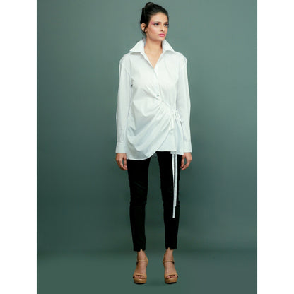Echke Shirt With Tie-Up Feature
