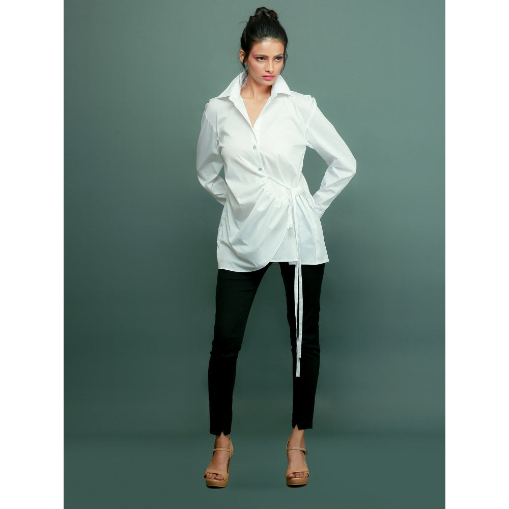 Echke Shirt With Tie-Up Feature