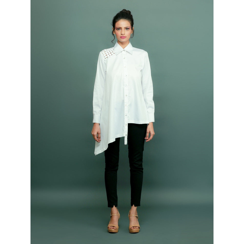 Echke Shirt With Criss Cross Feature