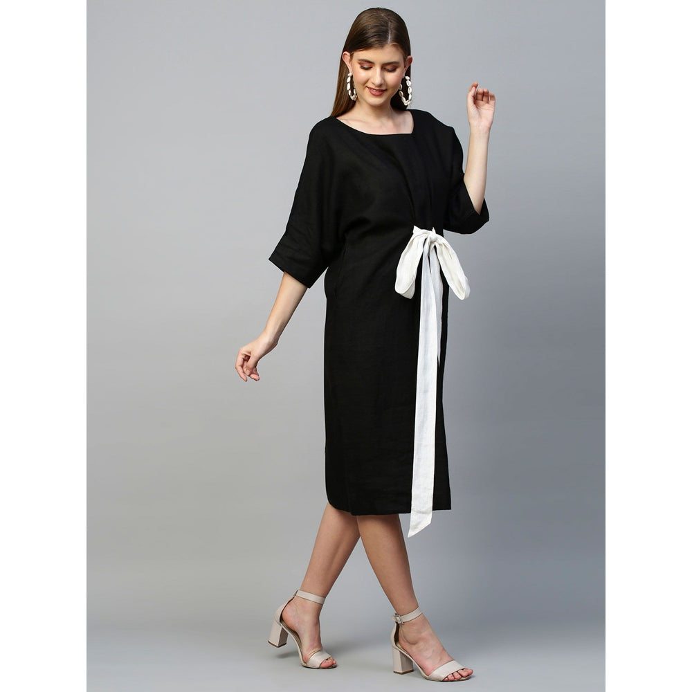 Echke Dress With Mid-Riff Tie-Up